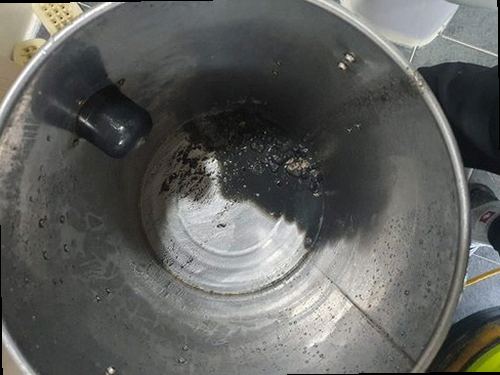 노원구 상계동 하수구막힘 배수구 주변과 트랩 상태를 확인하는 현장 점검 모습